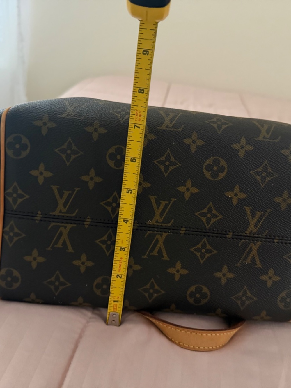 Louis Vuitton Totally MM - Picture 14 of 16